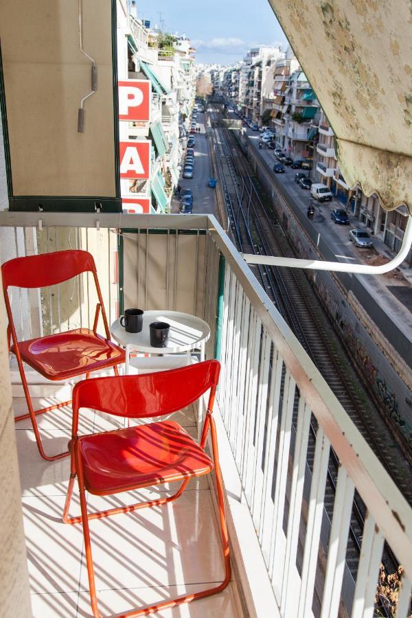 Beautiful New Decorated Apt In Athens Atenas Exterior foto