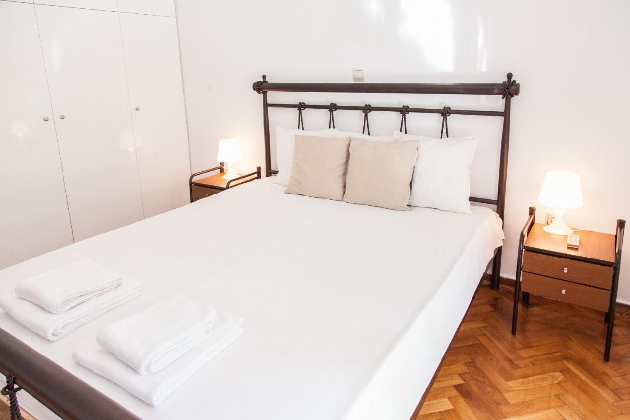 Beautiful New Decorated Apt In Athens Atenas Exterior foto